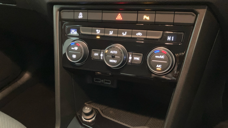 Volkswagen T-Roc 1.5 TSI EVO SE 5dr Petrol Hatchback